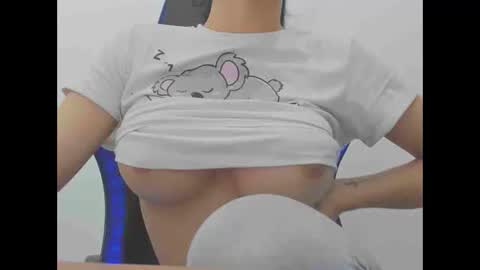 shahrazed_ online show from 10/09/25, 11:08