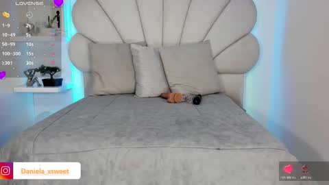 Snapshot of shairytovar chatting on 01/18/26, 05:33 shairytovar online show from 01/18/26, 05:33