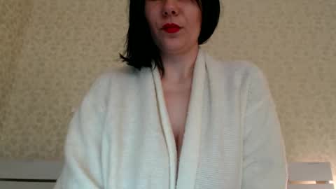 Mila online show from 02/26/25, 12:14