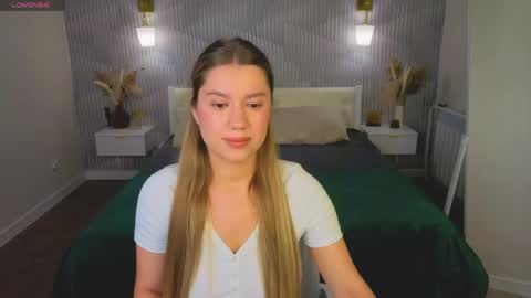 Snapshot of shakira_lux chatting on 06/02/26, 09:00 Shakira online show from 06/02/26, 09:00
