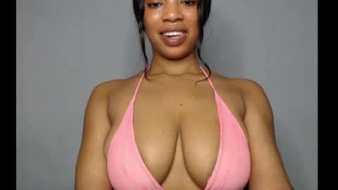 Snapshot of shallie_x chatting on 05/16/26, 02:19 ESTHER online show from 05/16/26, 02:19