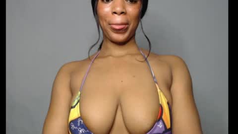 Snapshot of shallie_x chatting on 05/24/26, 11:26 ESTHER online show from 05/24/26, 11:26