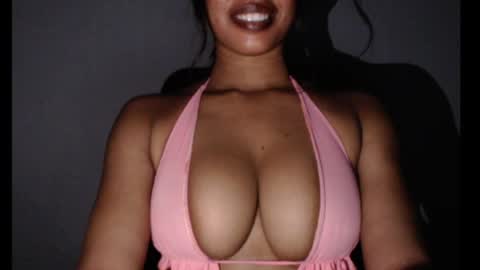 Snapshot of shallie_x chatting on 06/06/26, 08:13 ESTHER online show from 06/06/26, 08:13