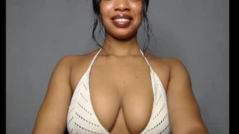 Snapshot of shallie_x chatting on 06/09/26, 06:58 ESTHER online show from 06/09/26, 06:58