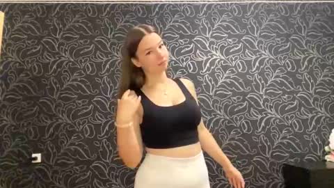 Snapshot of shalonjoosten chatting on 09/14/25, 11:04 Iris online show from 09/14/25, 11:04