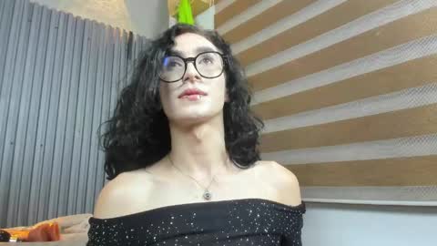 shammy_rosse online show from 05/17/26, 08:12