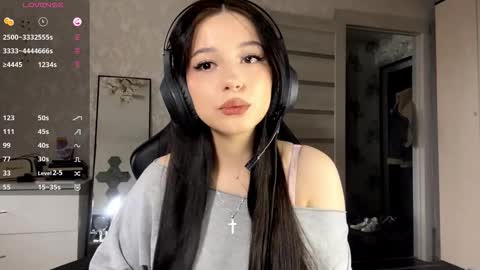 Viola online show from 11/06/25, 06:47