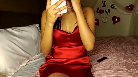 Snapshot of shanayakapoor chatting on 02/14/26, 05:21 Shanaya Kappor online show from 02/14/26, 05:21