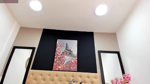 S H A N E L L E   online show from 02/05/25, 01:00