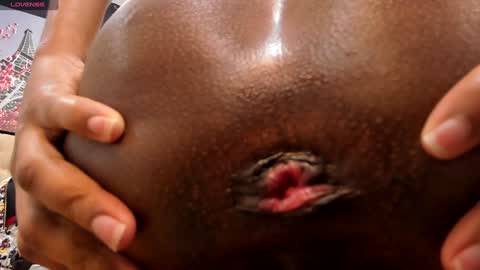 S H A N E L L E   online show from 02/06/25, 07:51