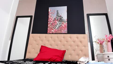 S H A N E L L E   online show from 02/11/25, 05:40