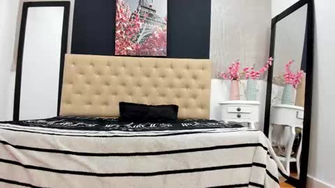 S H A N E L L E   online show from 02/13/25, 01:15