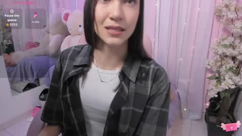 Shanelle online show from 06/07/26, 08:23