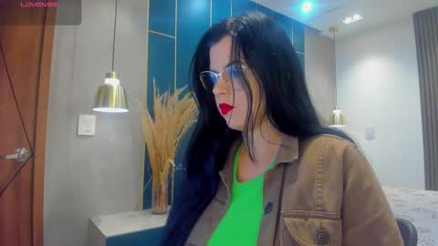 Snapshot of shanellmoore chatting on 12/03/25, 11:30 Shanell Moore online show from 12/03/25, 11:30