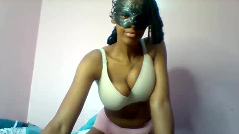 Snapshot of shanizzz chatting on 02/13/26, 05:42 shanizz online show from 02/13/26, 05:42