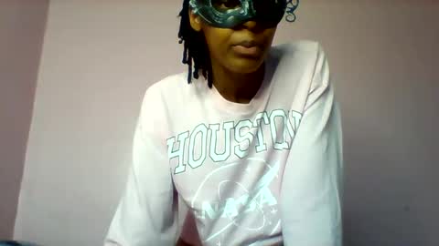 Snapshot of shanizzz chatting on 03/13/26, 08:15 shanizz online show from 03/13/26, 08:15