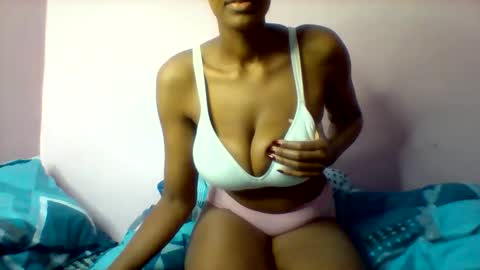 Snapshot of shanizzz chatting on 03/20/26, 10:03 shanizz online show from 03/20/26, 10:03