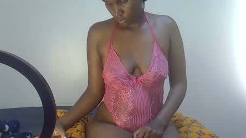 Snapshot of shanizzz chatting on 04/23/26, 06:43 shanizz online show from 04/23/26, 06:43