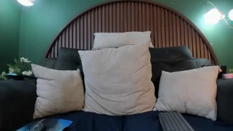 shannel__queen online show from 06/17/26, 09:27