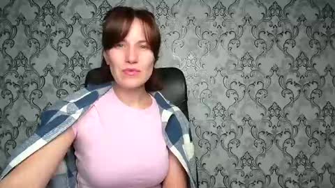 Snapshot of shannen_sweet chatting on 11/24/25, 06:02 Shannen online show from 11/24/25, 06:02