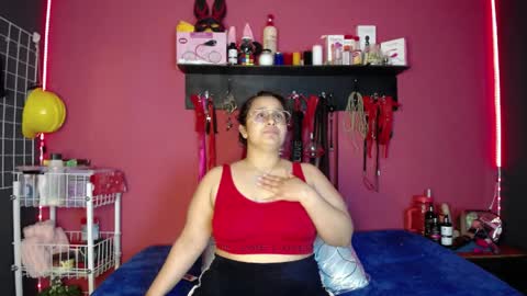 Snapshot of shannon_queen_ chatting on 04/06/26, 06:36 Shannon online show from 04/06/26, 06:36