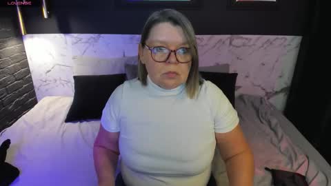 Shannon online show from 11/26/25, 11:55