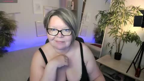 Shannon online show from 06/07/26, 07:23