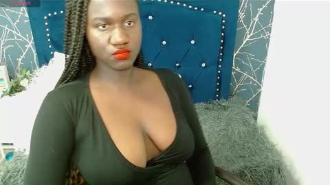 shanntall_tk online show from 02/13/25, 06:05