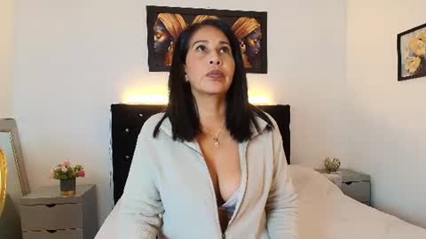  Shanon  online show from 06/11/26, 12:32