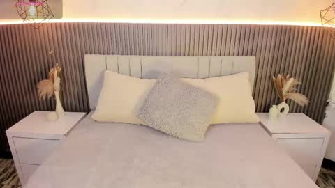 SHANON online show from 09/24/25, 07:28