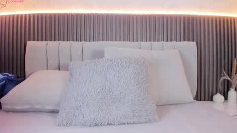 Snapshot of shanonclark chatting on 11/13/25, 07:02 SHANON online show from 11/13/25, 07:02