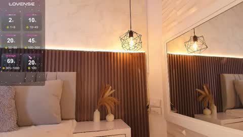 Snapshot of shanonclark chatting on 11/30/25, 11:03 SHANON online show from 11/30/25, 11:03