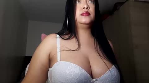 Snapshot of shanonn_diprima_ chatting on 01/26/25, 06:38 Cami Ortiz independent model online show from 01/26/25, 06:38