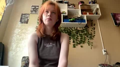 Kristin online show from 10/06/25, 06:44