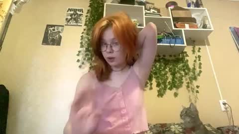 Kristin online show from 10/08/25, 03:04