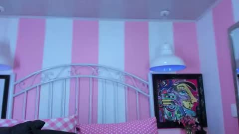 Snapshot of shantal_ferrer3 chatting on 09/30/25, 05:45 shantal_ferrer3 online show from 09/30/25, 05:45