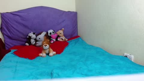 Shantal online show from 12/17/24, 11:59