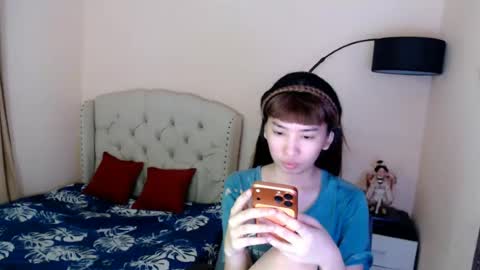 SHANTA FOX  s online show from 06/21/26, 06:49
