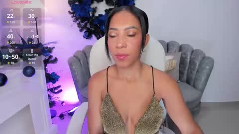 Snapshot of shantall_wills chatting on 12/15/25, 12:20 Shantall wills online show from 12/15/25, 12:20