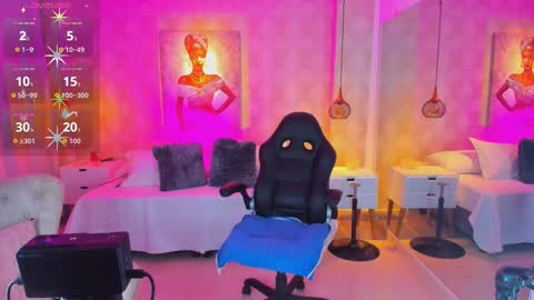 Snapshot of shantalll__ chatting on 11/10/25, 10:58 Shantal online show from 11/10/25, 10:58