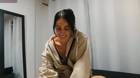 Snapshot of shantalxxx67 chatting on 03/06/26, 04:42 shantal online show from 03/06/26, 04:42