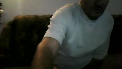 Snapshot of shaomy711 chatting on 12/26/24, 02:05 excelo21 online show from 12/26/24, 02:05