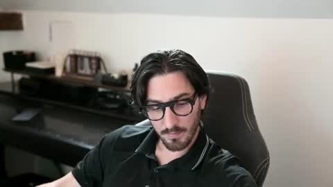 frenchy boy online show from 06/12/26, 05:23
