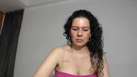 sharickleon11 online show from 09/20/25, 12:33