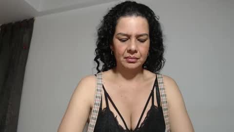 sharickleon11 online show from 11/07/25, 01:05