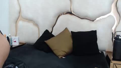 Snapshot of shariff_ chatting on 02/02/25, 01:52 shariff_ online show from 02/02/25, 01:52