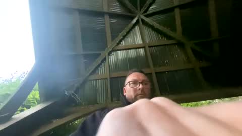 Sharksboy online show from 12/30/24, 03:46