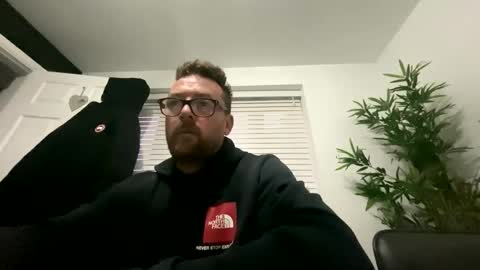 Sharksboy online show from 01/26/25, 07:32