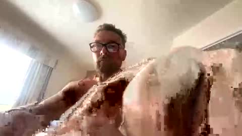 Sharksboy online show from 09/16/25, 03:57