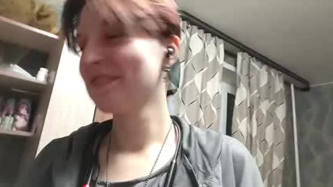 Snapshot of sharleenyodis chatting on 05/30/26, 06:49 Sara online show from 05/30/26, 06:49